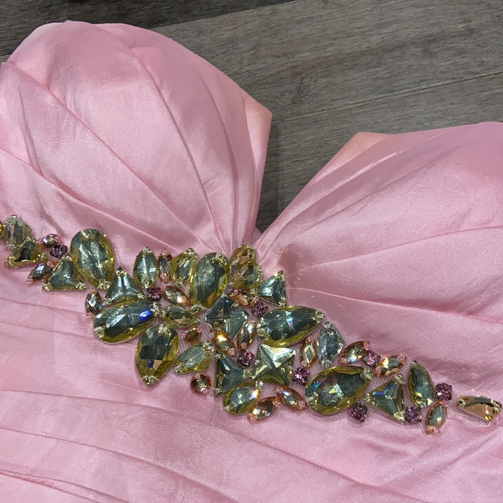 Prom Dress - Picture 3 of 9